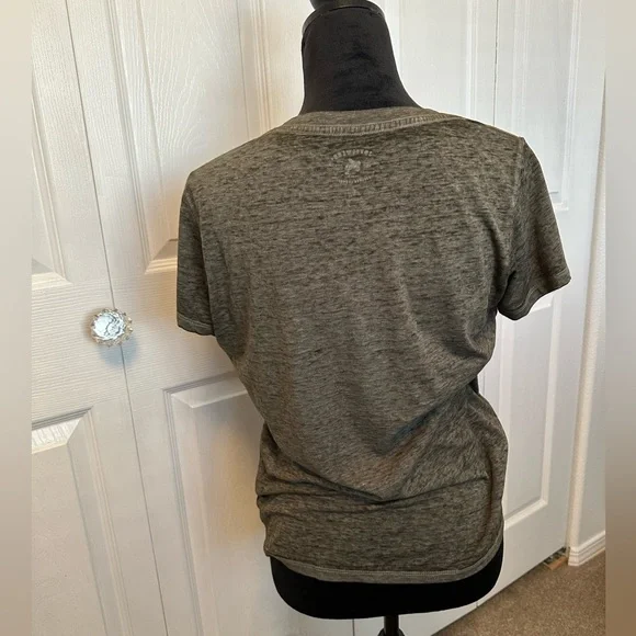 Idyllwind Graphic T-Shirt - Picture 3 of 3